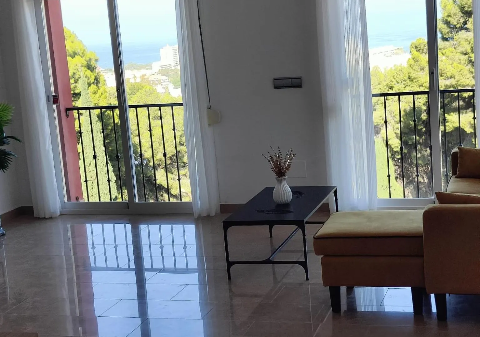 Camino Del Pinar, Chalet Villa Torremolinos Holiday home